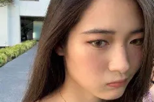 好奇去查了一下孙浩不查不知道一查才发现原来孙浩压根就不是什么资源咖
